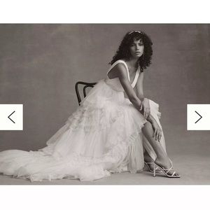 NWT BHLDN Tinka Tiered V-Neck Tulle Wedding Gown